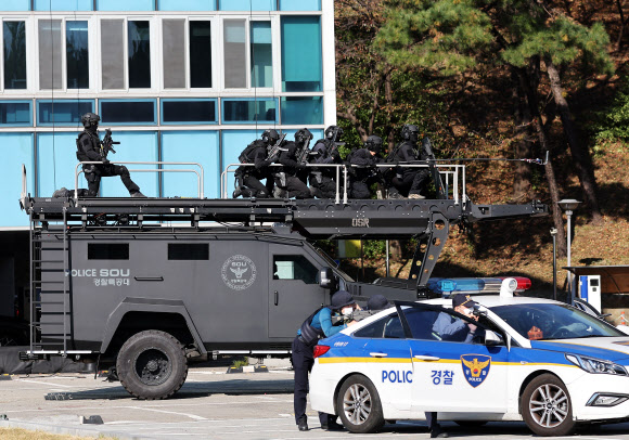 테러범을 제압하라