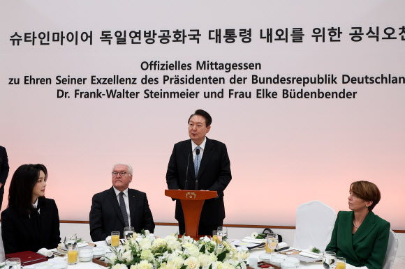 한-독 정상 공식오찬에서 인사말하는 윤석열 대통령