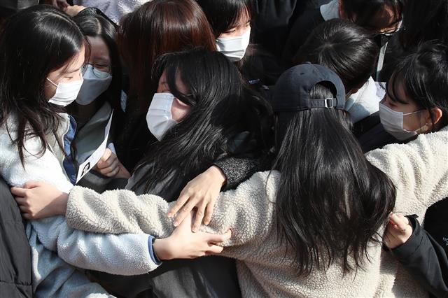 “모두 힘내”