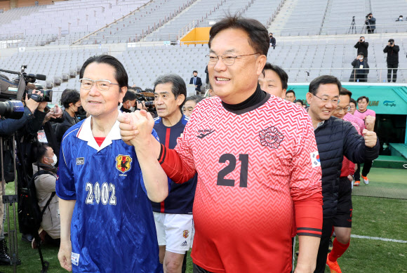 4년 만에 열린 한일의원 축구 