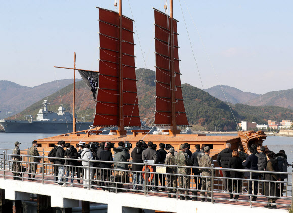 해군, ‘임진왜란 시기 거북선 복원’ 공개