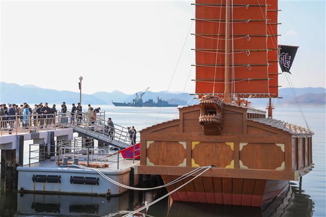 해군, 4년 만에 재현한 거북선