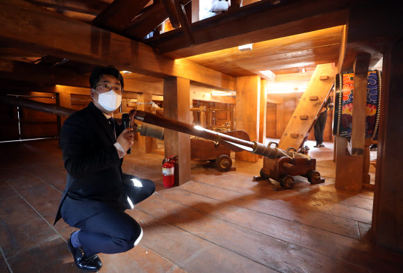 복원 거북선 내부