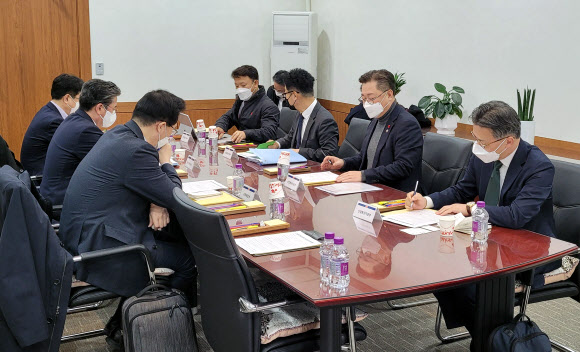 박일준 2차관, 한전법 개정안 부결 관련 긴급 점검회의 주재