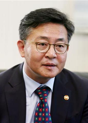 홍용표 한양대 교수·전 통일부 장관