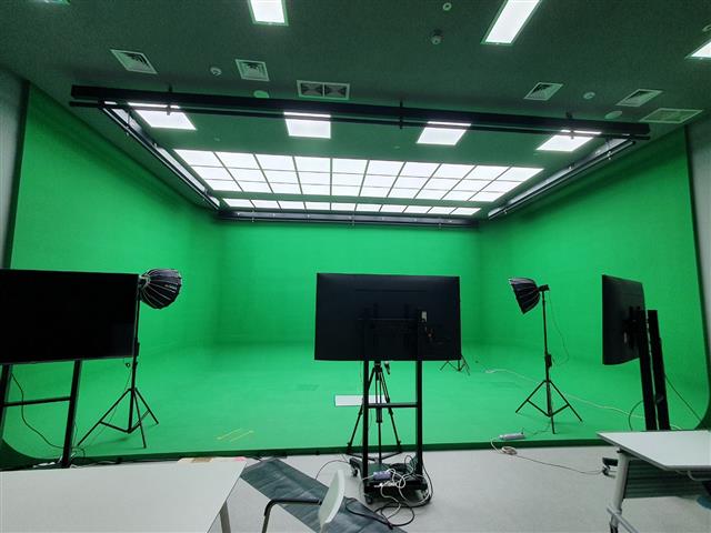 대구 수성알파시티에 있는 확장현실(XR) 스튜디오.  대구시 제공