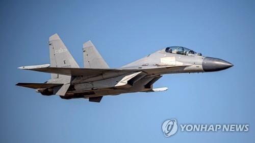 중국군 J-16 전투기. 대만 국방부 캡처/연합뉴스