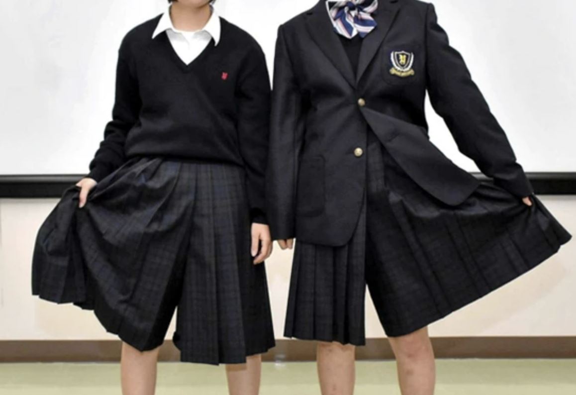 일본 야마자키 고등학교가 퀼로트 형태의 교복을 도입했다.  야마자키 고등학교