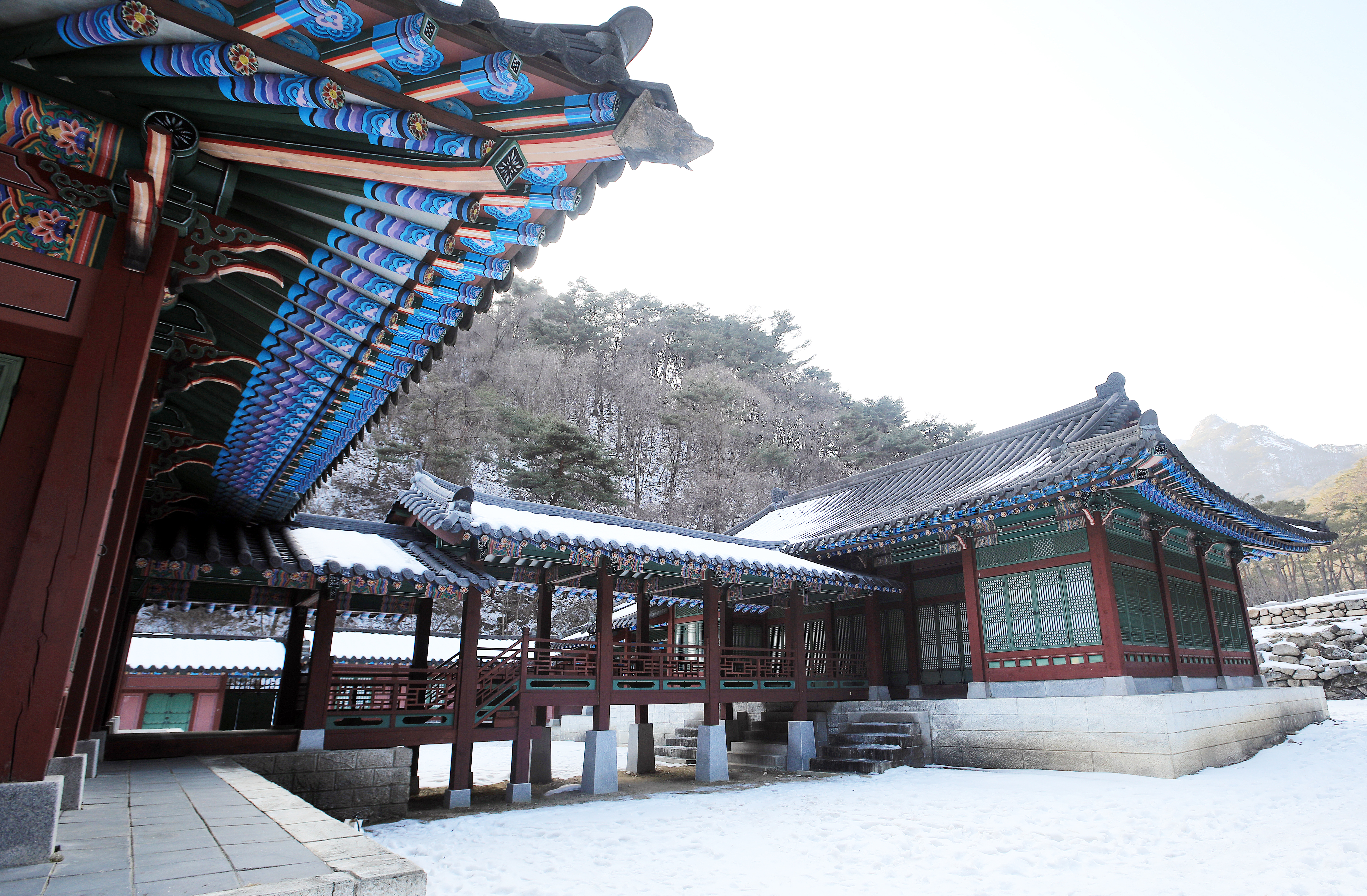 ‘옷소매 붉은 끝동’을 촬영한 경북 문경 오픈세트장 백제궁. 한국관광공사 제공