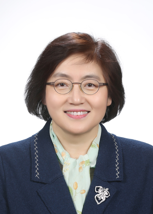 강소연 전 교수