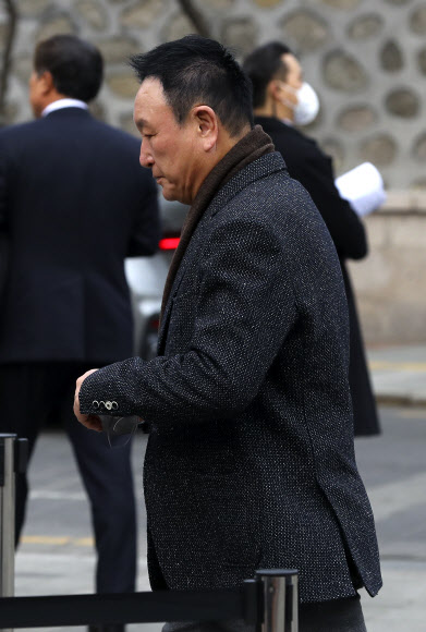 허정무 대전하나시티즌 이사장이 11일 오후 서울 중구 정동제일교회에서 열린 정몽규 HDC그룹 회장의 장남 정준선 교수 결혼식에 참석하고 있다. 2023.02.11. 뉴시스