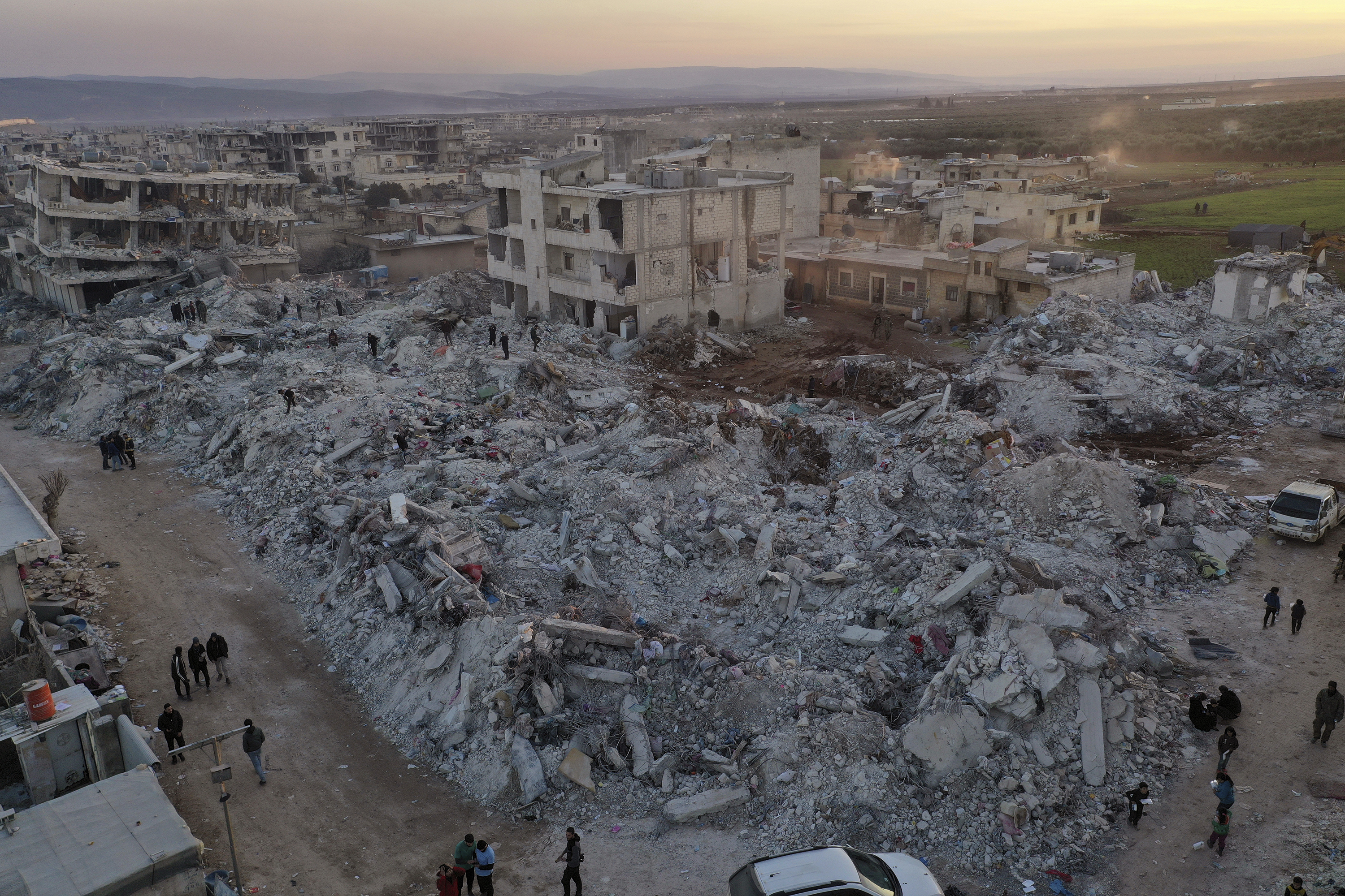 지진으로 폐허로 변한 시리아 알레포주 진데리스