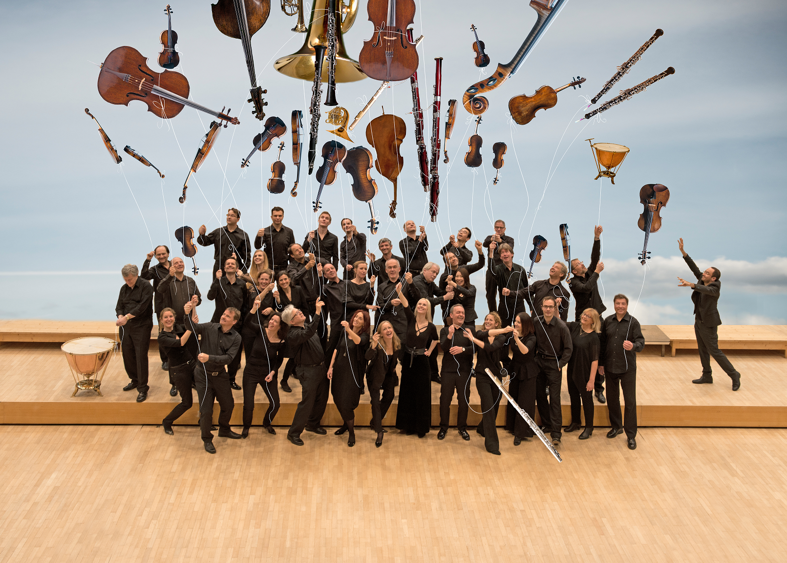모차르트 작품 연주로 세계적인 명성을 얻은 모차르테움 오케스트라가 오는 9일부터 아담 피셔의 지휘로 모차르트 음악의 진수를 선보인다. I.A.M 제공