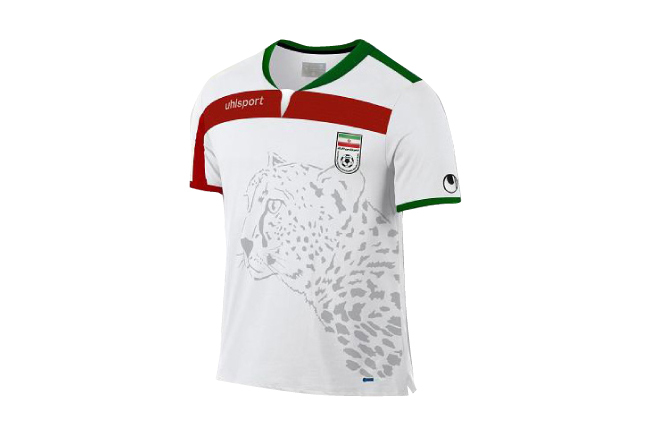 이란 축구 국가대표팀 유니폼에는 치타가 등장한다.