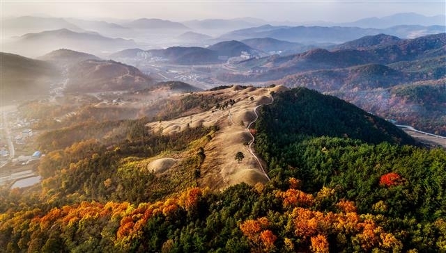 유네스코 세계유산 등재가 추진 중인 경북 고령군 지산리 고분군 전경