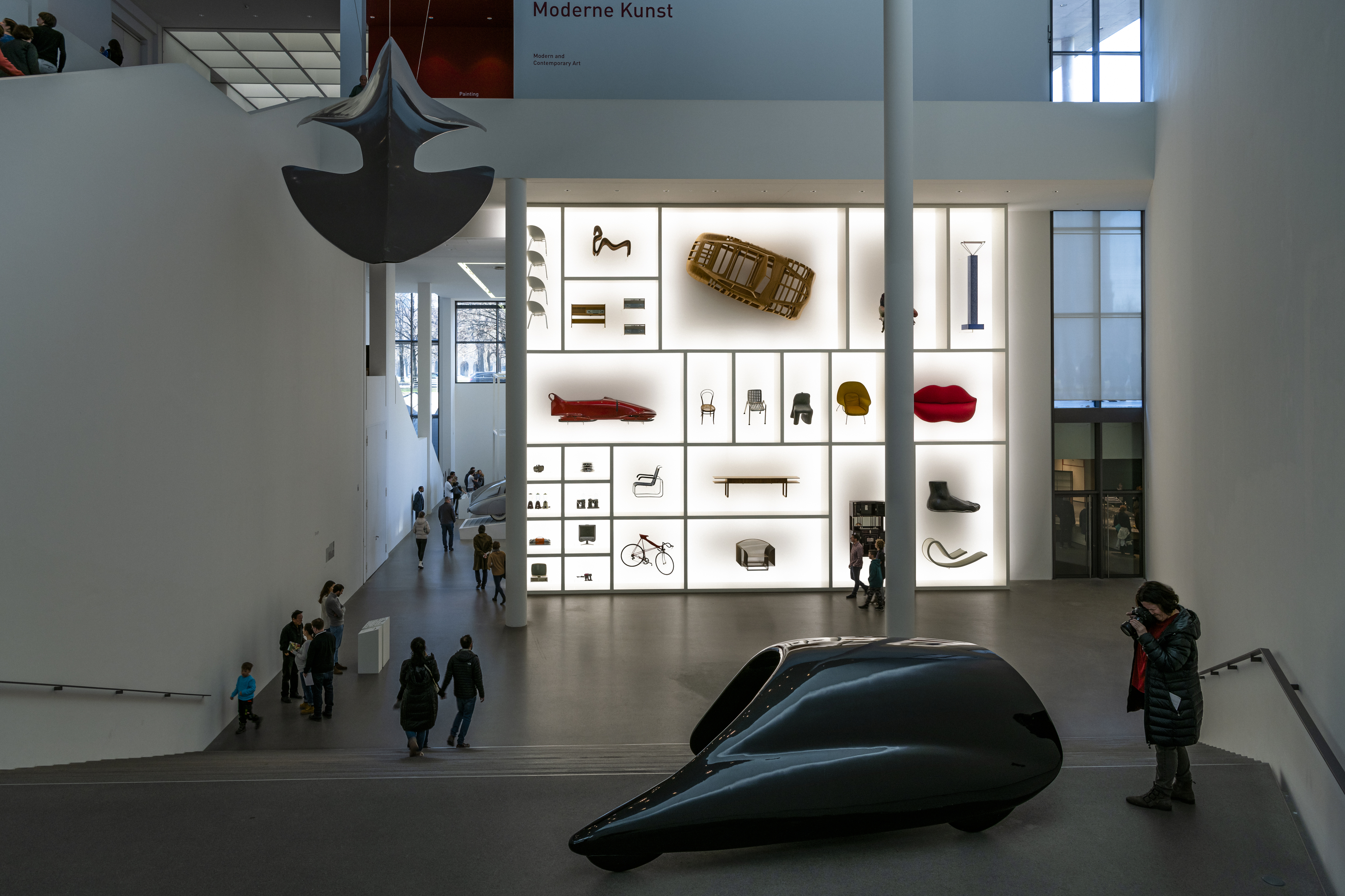 독일 뮌헨에 있는 박물관 지구에서는 인류의 예술사를 산책할 수 있다. 모데르네 피나코테크에서는 자동차는 물론 수많은 가구들의 디자인 역사까지 한눈에 만난다. 이승원 작가 제공