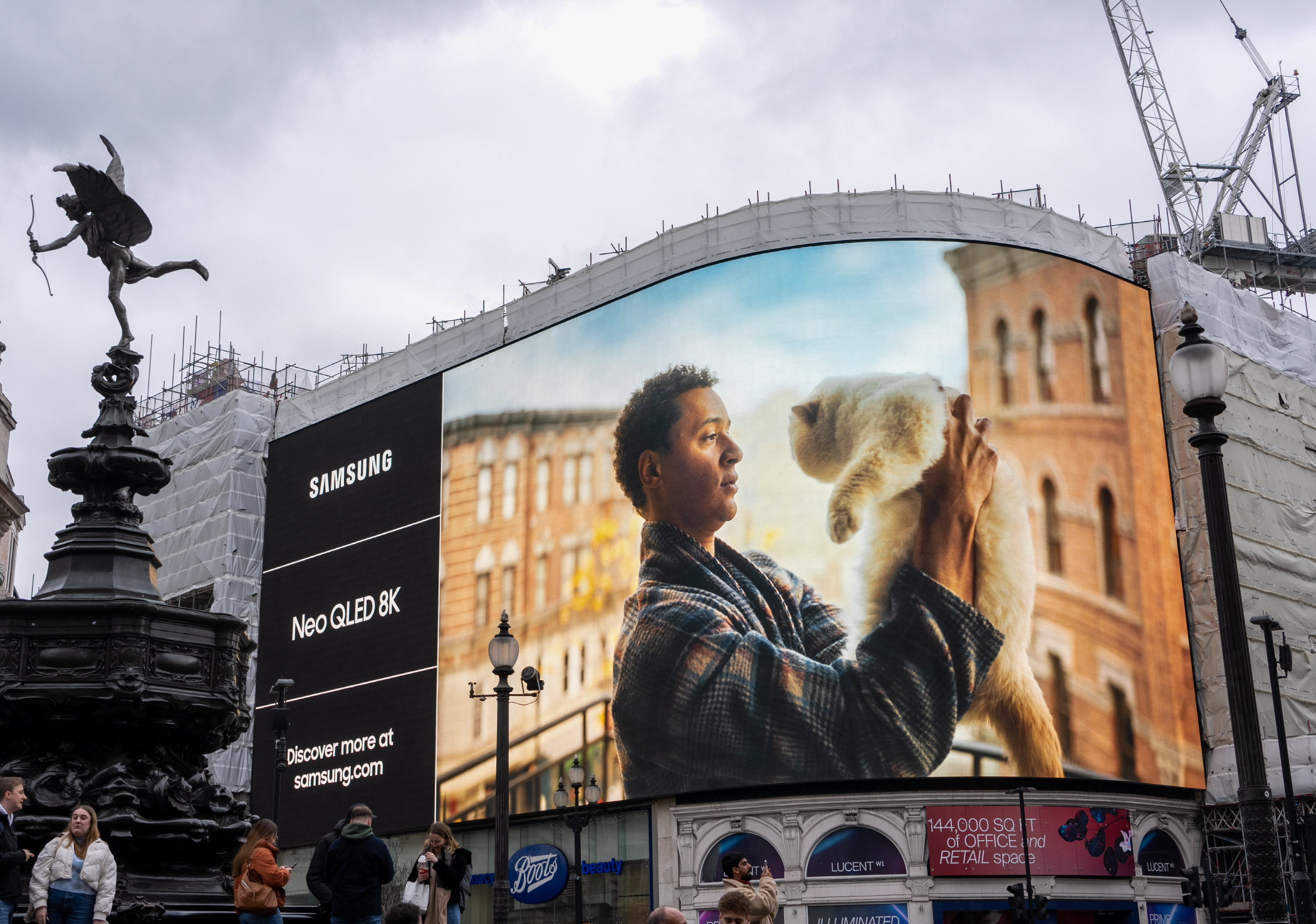 英 피커딜리광장 밝힌 삼성 ‘Neo QLED 8K’