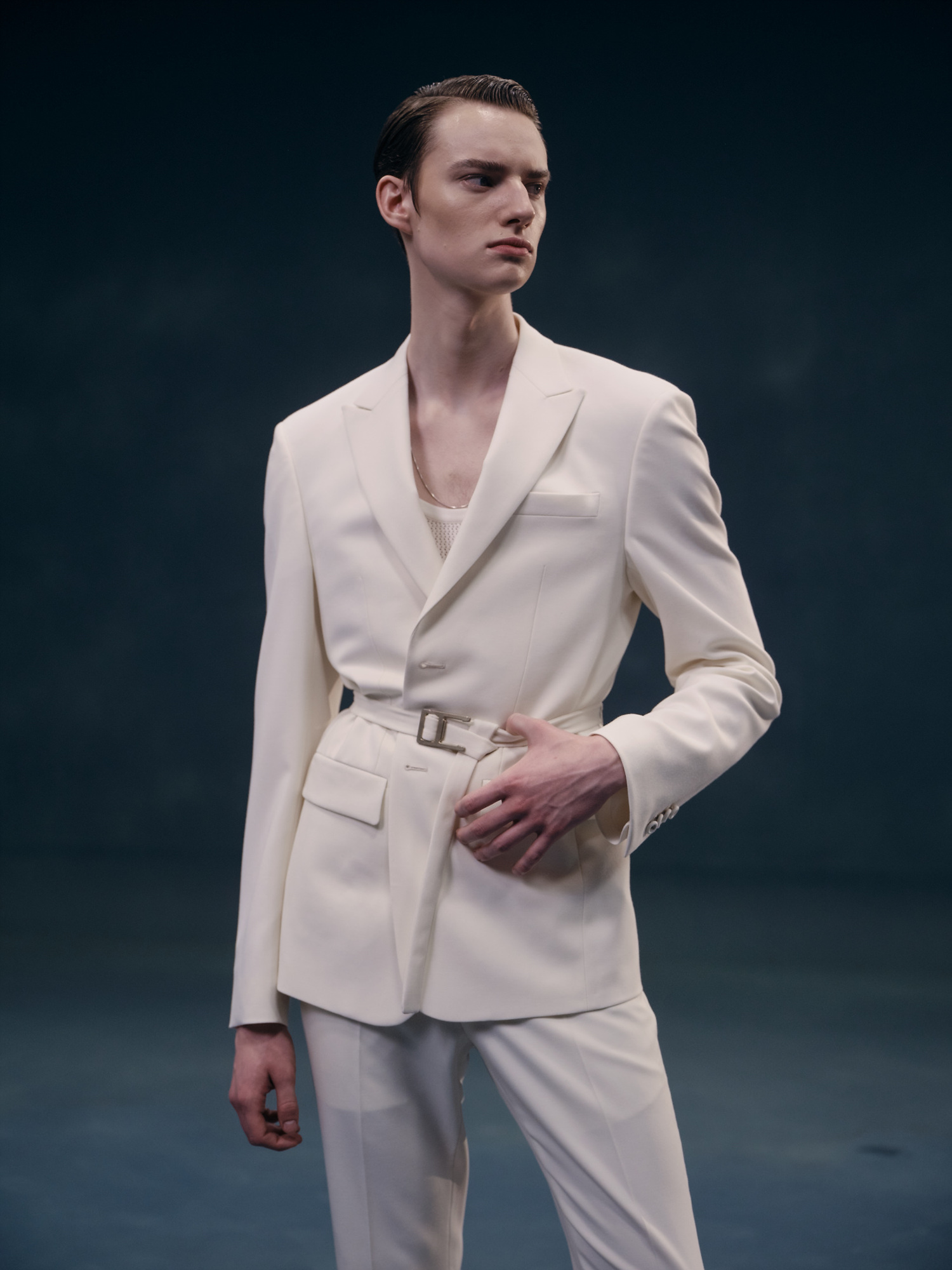 삼성물산 패션부문 남성복 브랜드 ‘갤럭시’는 디자이너 브랜드 ‘강혁’과 협업해 젠더리스적 특성이 두드러진 정장을 제안했다. 삼성물산 제공