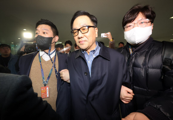 입국 직후 체포된 ‘계엄 문건’ 조현천 전 기무사령관