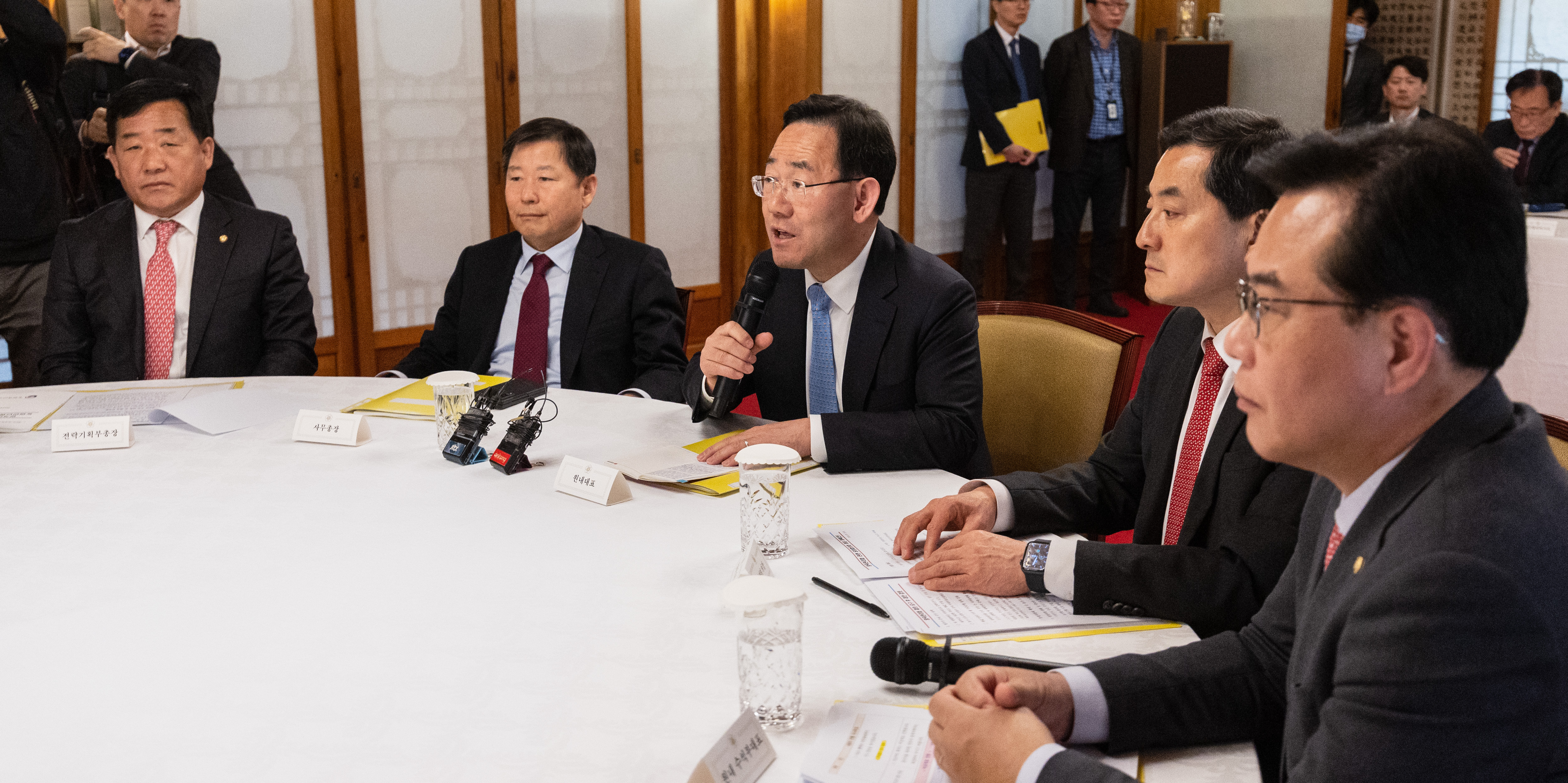 국민의힘 주호영 원내대표가 29일 오후 서울 종로구 총리공관에서 한덕수 국무총리가 참석한 가운데 열린 당정협의회에서 발언하고 있다.