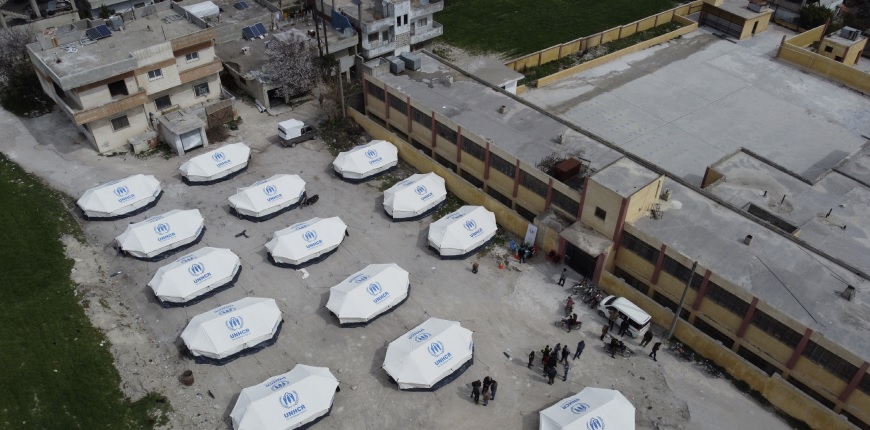 유엔난민기구(UNHCR)의 텐트가 지진의 피해를 입은 시리아의 한 도시에 설치되어있다.   사진 UNHCR 협력기관 WATAN 제공