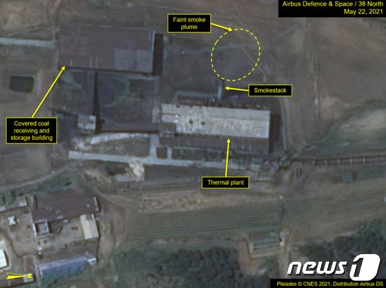 북한 평안북도 영변 핵시설 내 석탄화력발전소 위성사진. ‘38노스’ 갈무리 뉴스1