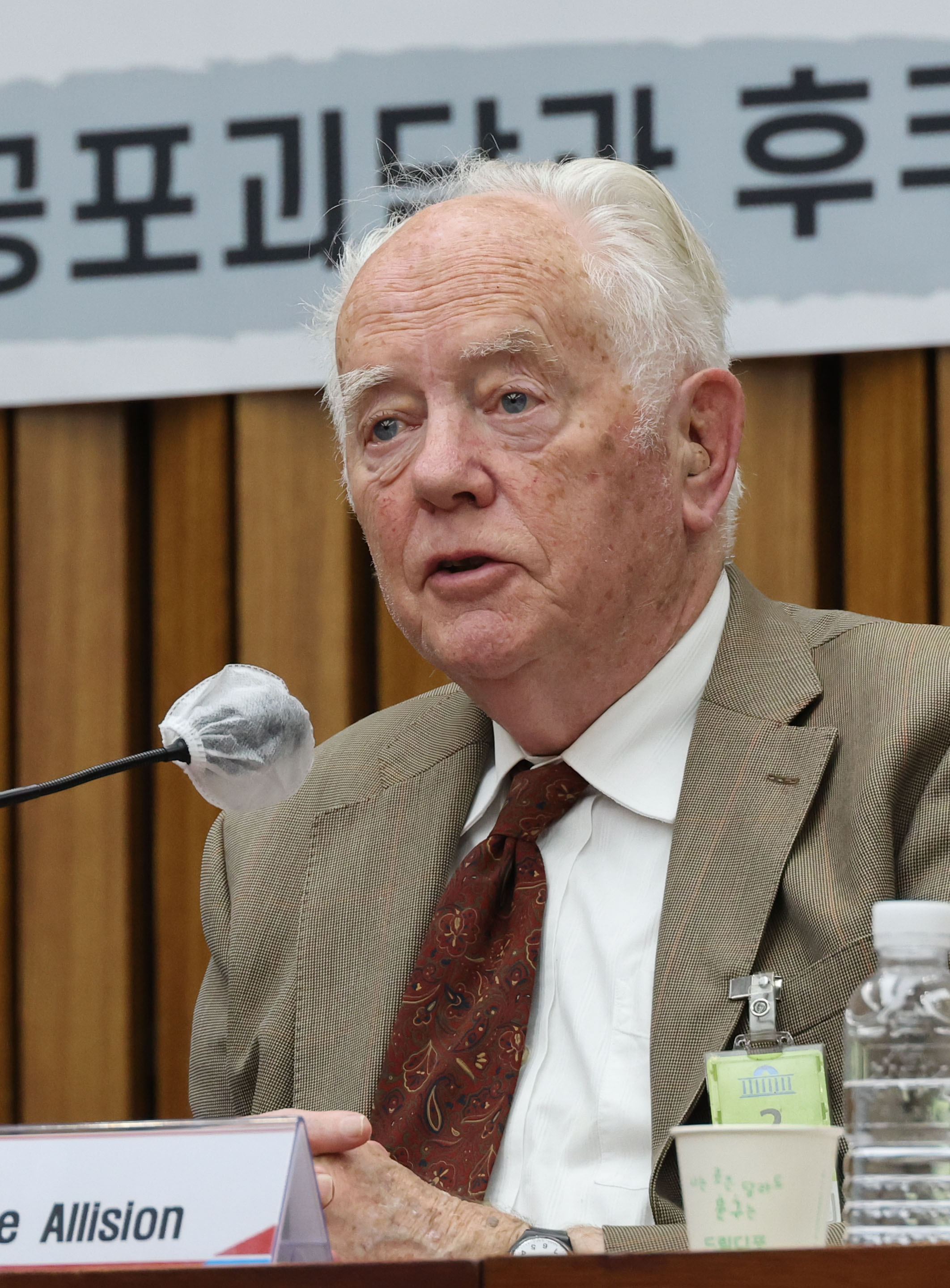 ‘방사능 공포 괴담과 후쿠시마’ 강연하는 웨이드 앨리슨 옥스퍼드대 명예교수