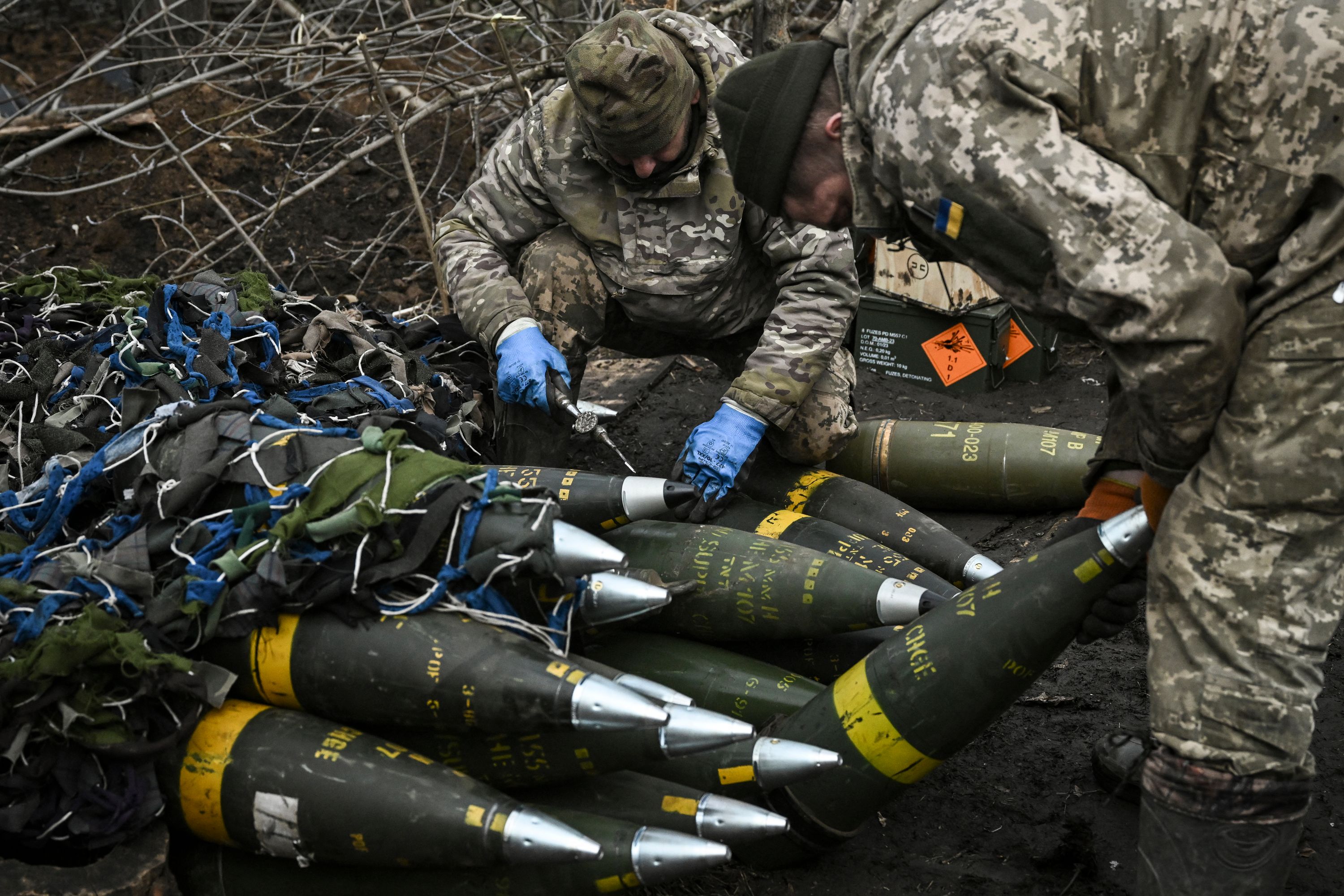 우크라이나 전쟁에서 사용하고 있는 M777 포탄. AFP 연합뉴스