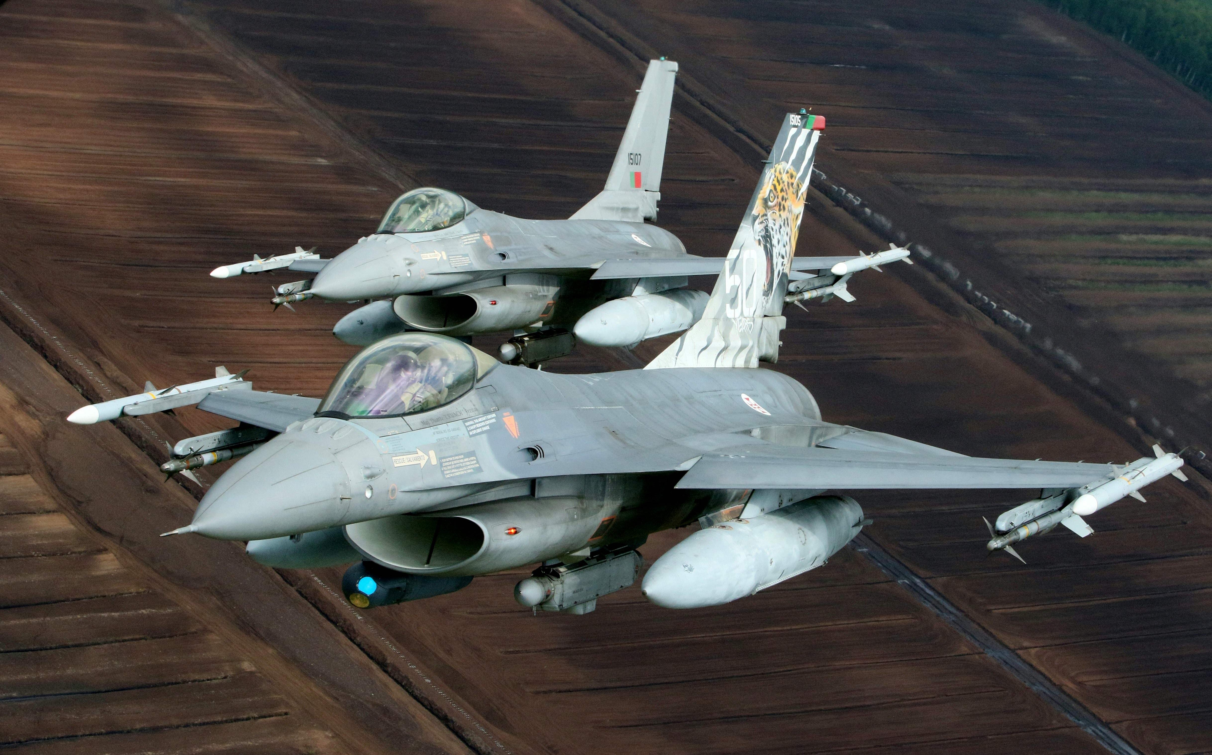 포르투갈 공군 소속 F-16 전투기가 23일(현지시간) 리투아니아 영공에서 북대서양조약기구(NATO·나토)의 발틱 3국 영공순찰임무를 수행하고 있다. 2023.5.23 AFP 연합뉴스