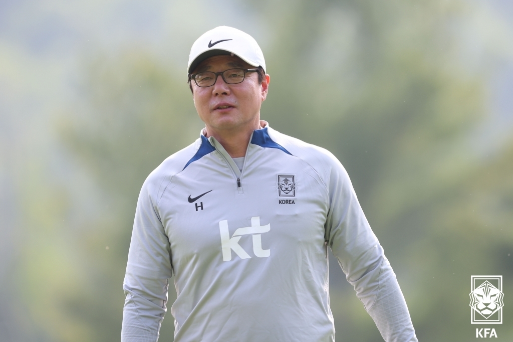 황선홍 아시안게임 대표팀 감독. 대한축구협회 제공