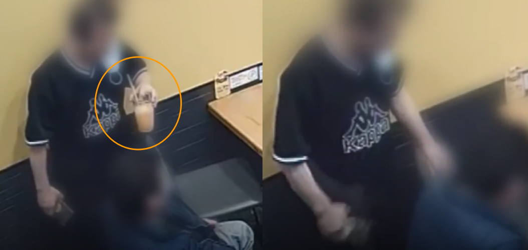 지난달 27일 경기 군포시의 한 카페에서 남성 한명이 손에 든 음료를 바닥으로 던졌다. JTBC 보도화면 캡처