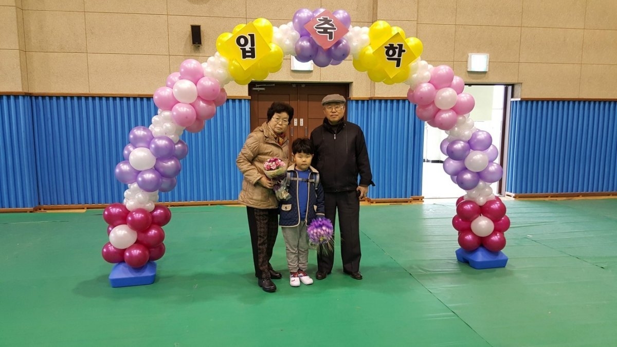 기증자 박수남(80)씨가 손자 입학식에 다녀온 모습. 한국장기조직기증원 제공