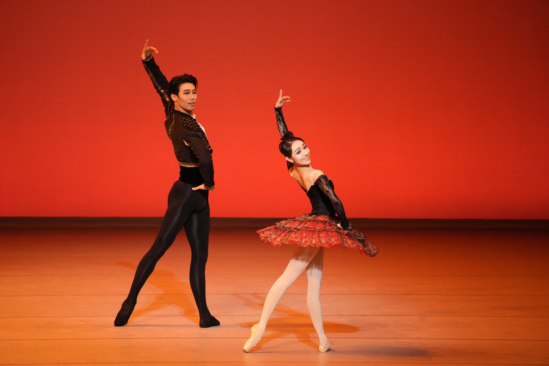 지난해 경기 성남아트센터 오페라하우스에서 열린 ‘발레스타즈’ 공연 장면. 성남문화재단 제공