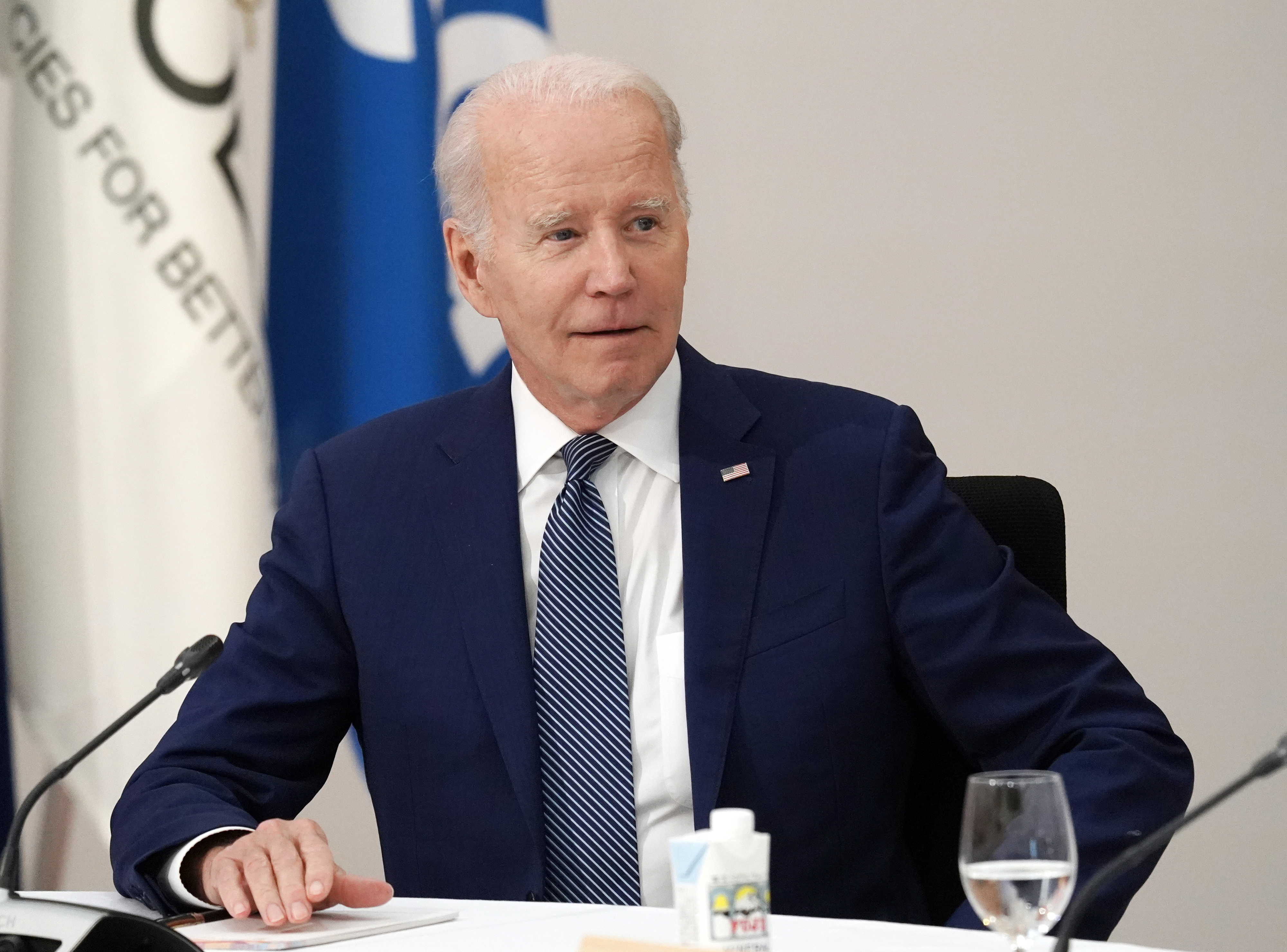 조 바이든 미국 대통령이 지난 5월 20일 일본 히로시마 그랜드 프린스 호텔에서 열린 G7 정상회의 확대세션에 참석하고 있다.