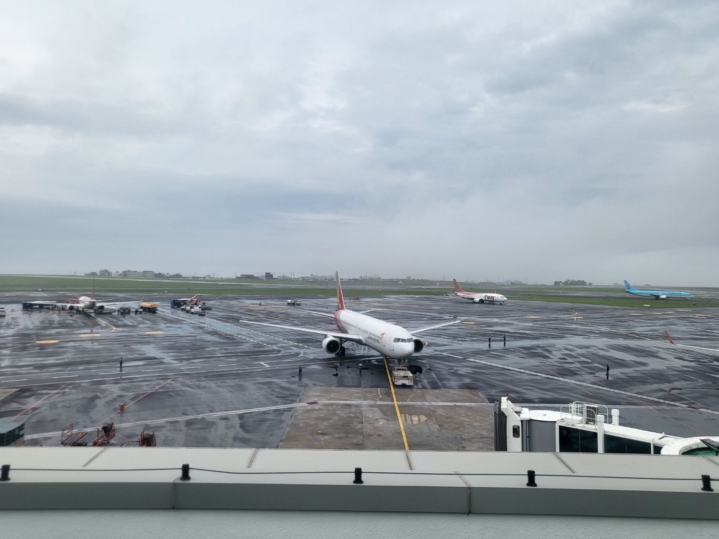 제주공항 활주로 모습. 제주 강동삼 기자