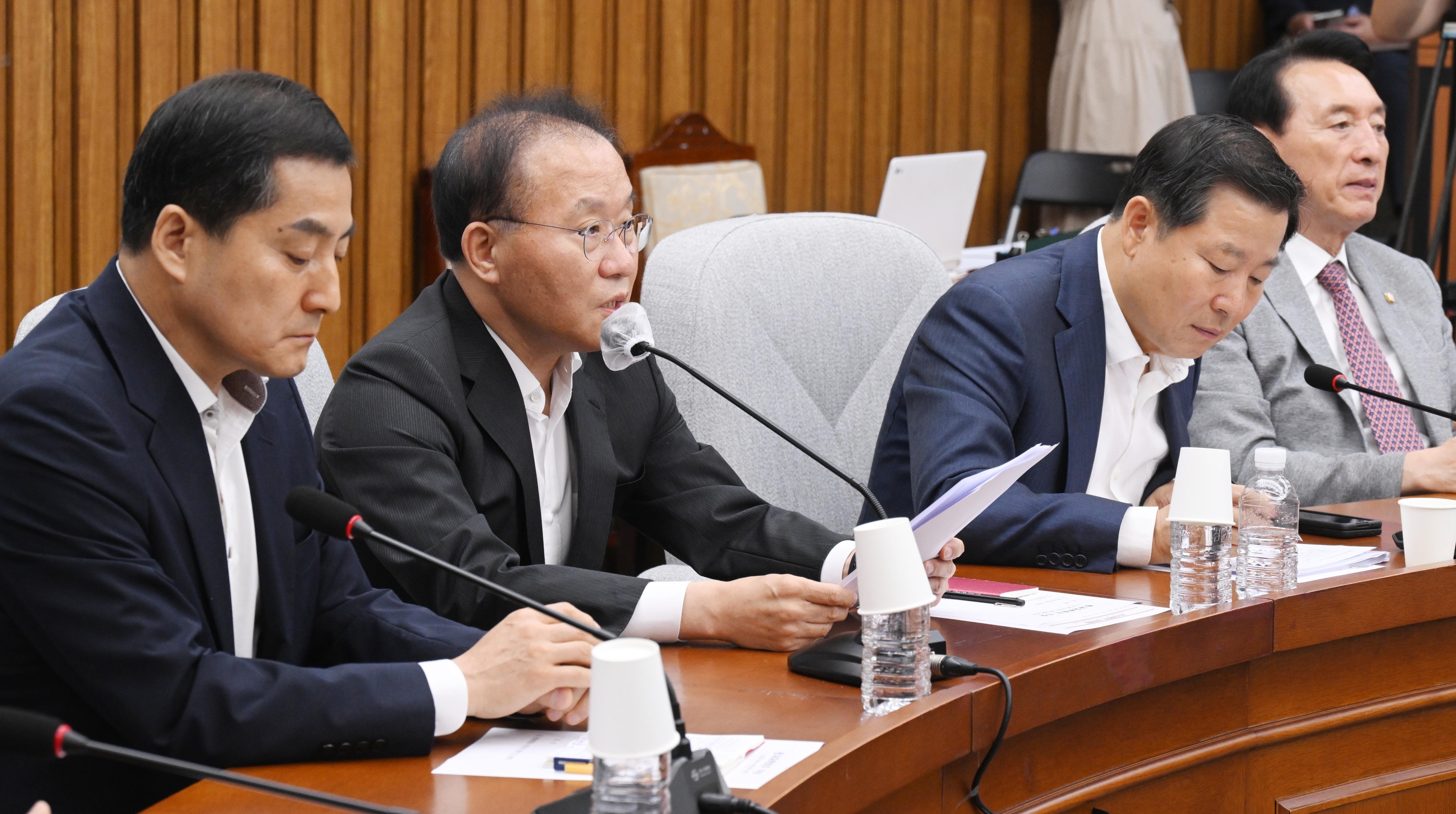 국민의힘 윤재옥 원내대표가 25일 오전 국회에서 열린 원내대책원회의에서 발언하고 있다. 2023.7.25안주영 전문기자