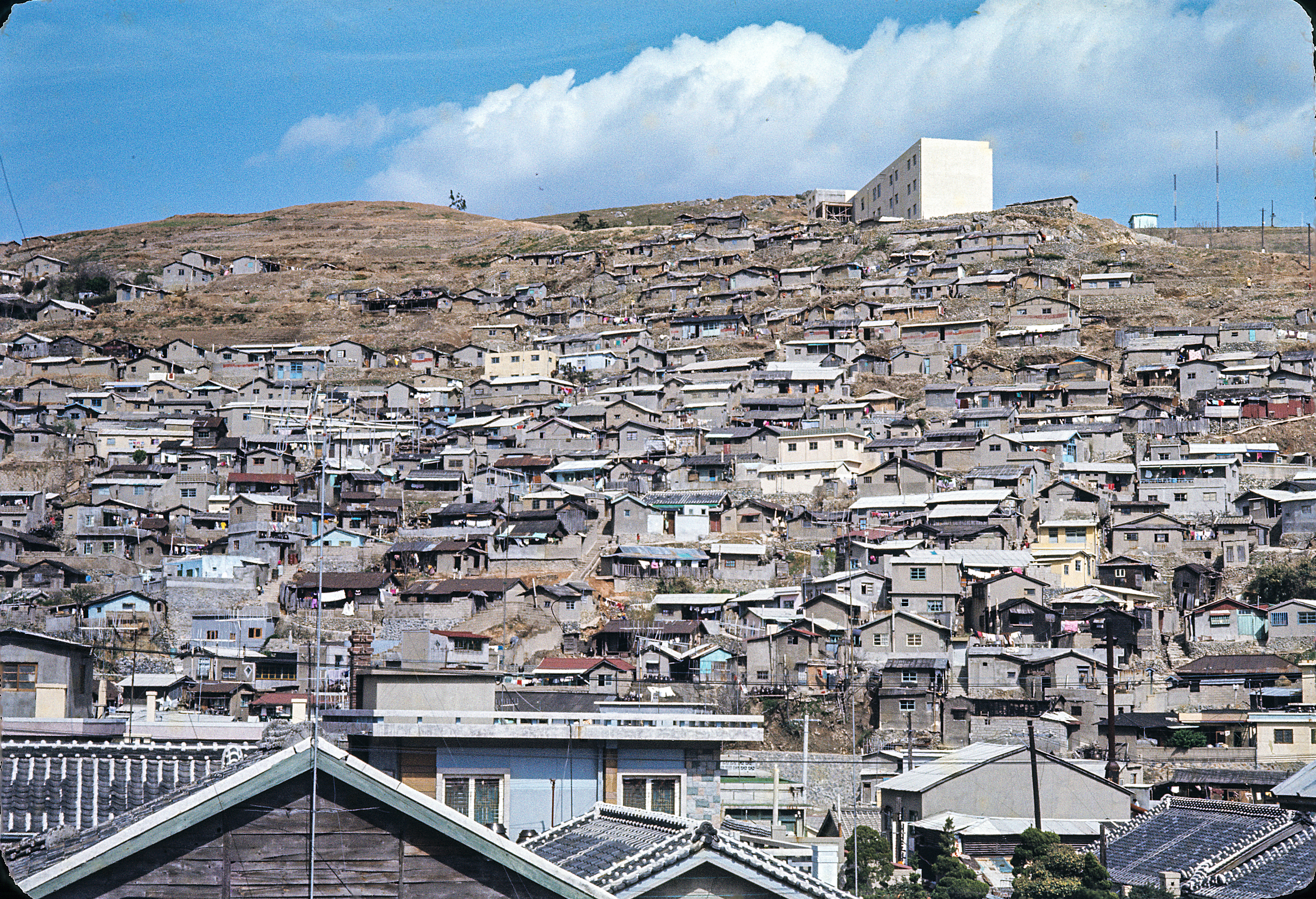 민티어 부부가 기증한 1970년 부산 보수동 풍경 사진. 국외소재문화재재단 제공