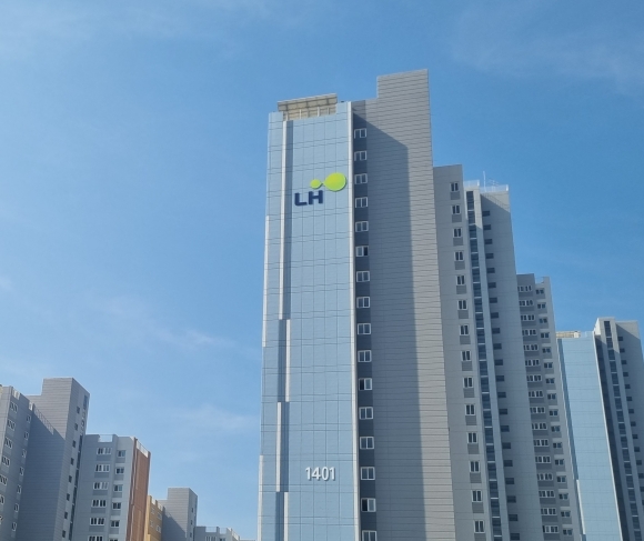 철근 누락 LH 아파트 명단에 포함된 충남 아산의 LH 아파트. 독자제공