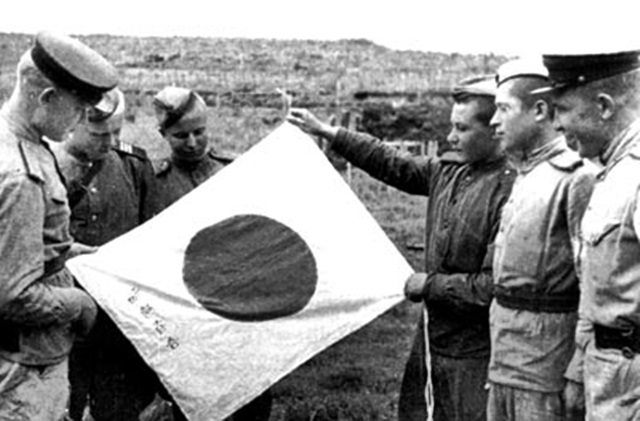 쿠릴열도 상륙작전은 제2차 세계대전 말기 일본군이 점령 중이던 쿠릴열도를 빼앗기 위해 소련군이 1945년 8월 18일에 개시해 성공적으로 마무리한 대규모 군사작전이다. 쿠릴열도 상륙작전 자료사진. 2023.8.1 캄차카주정부 보도자료
