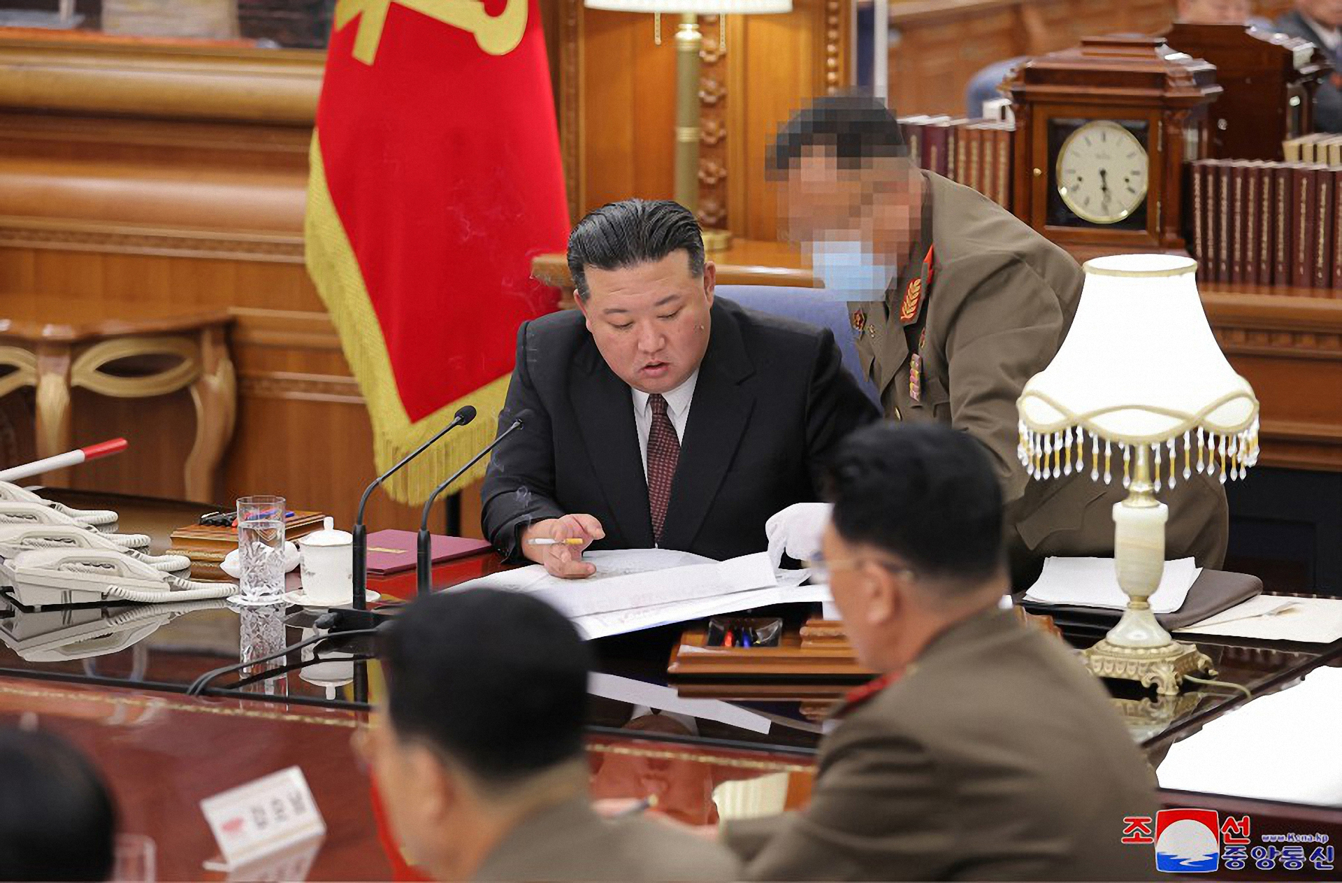 북한 조선중앙통신은 북한 노동당 중앙군사위원회 제8기 제7차 확대회의가 지난 9일 당중앙위원회 본부청사에서 진행됐다고 10일 보도했다.