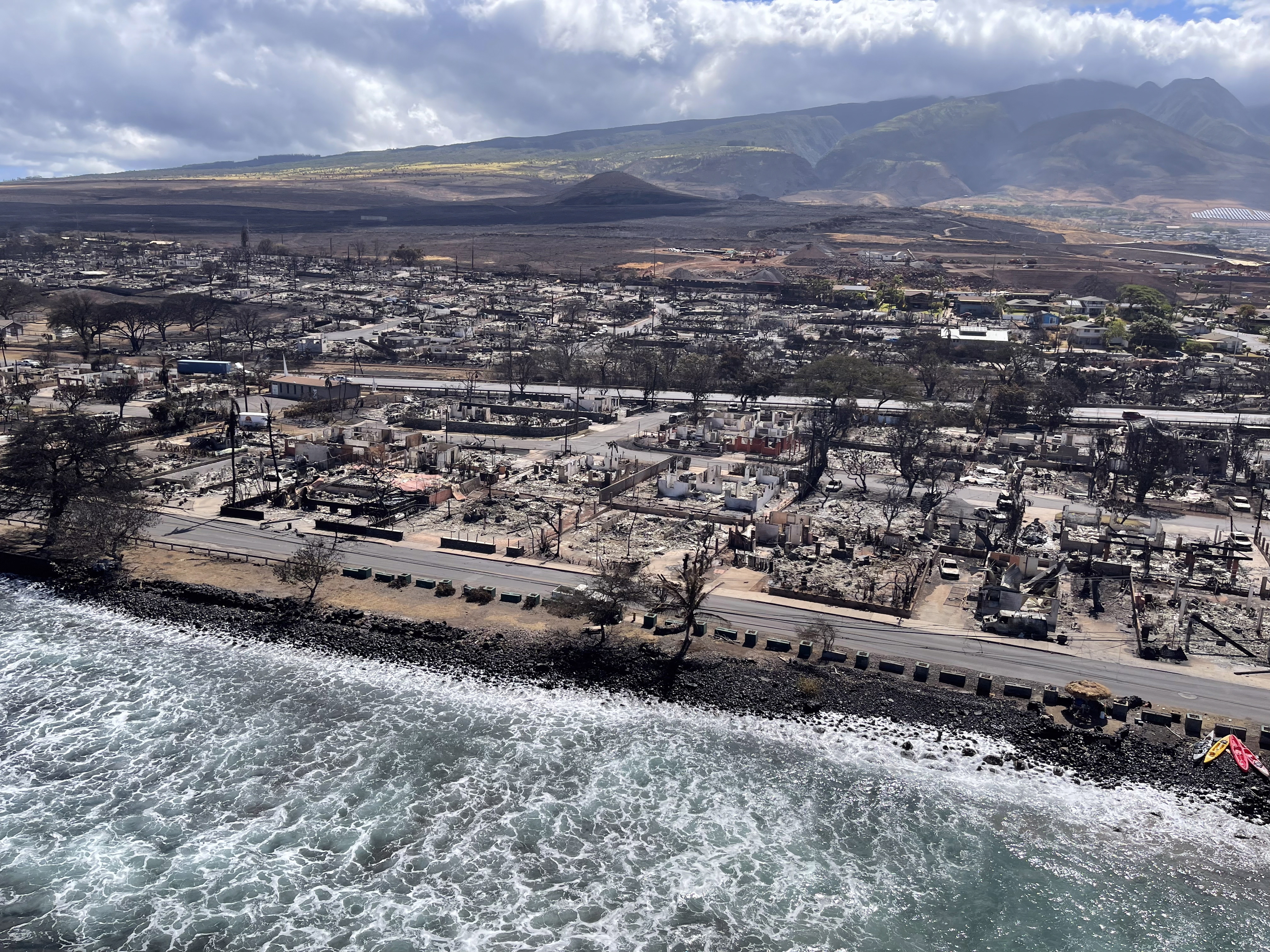 11일(현지시간) 미국 하와이 마우이섬 라하이나 산불 현장 항공 사진. 2023.8.12 하와이 국토자원부