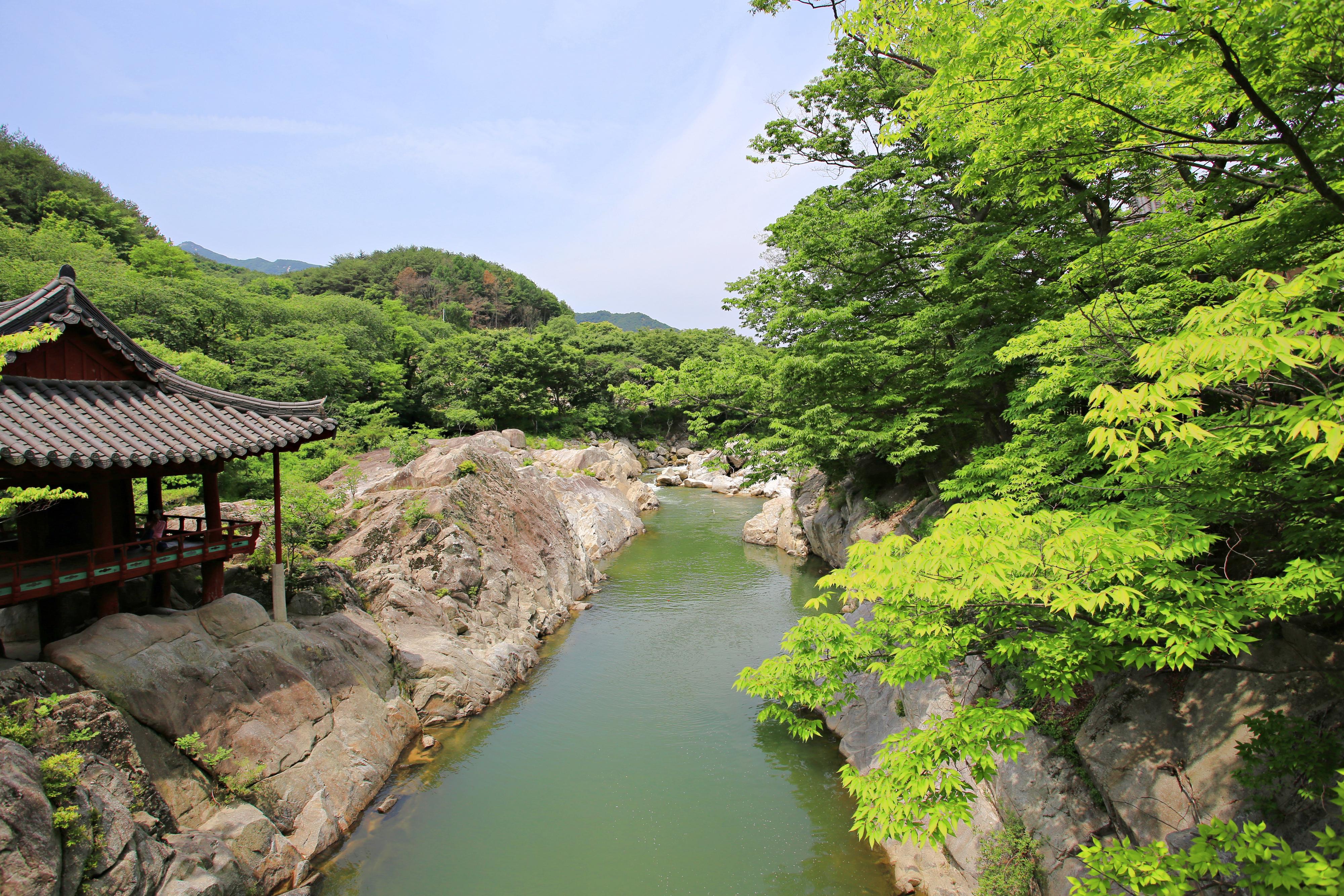 함양 화림동 계곡의 백미로 꼽히는 거연정.