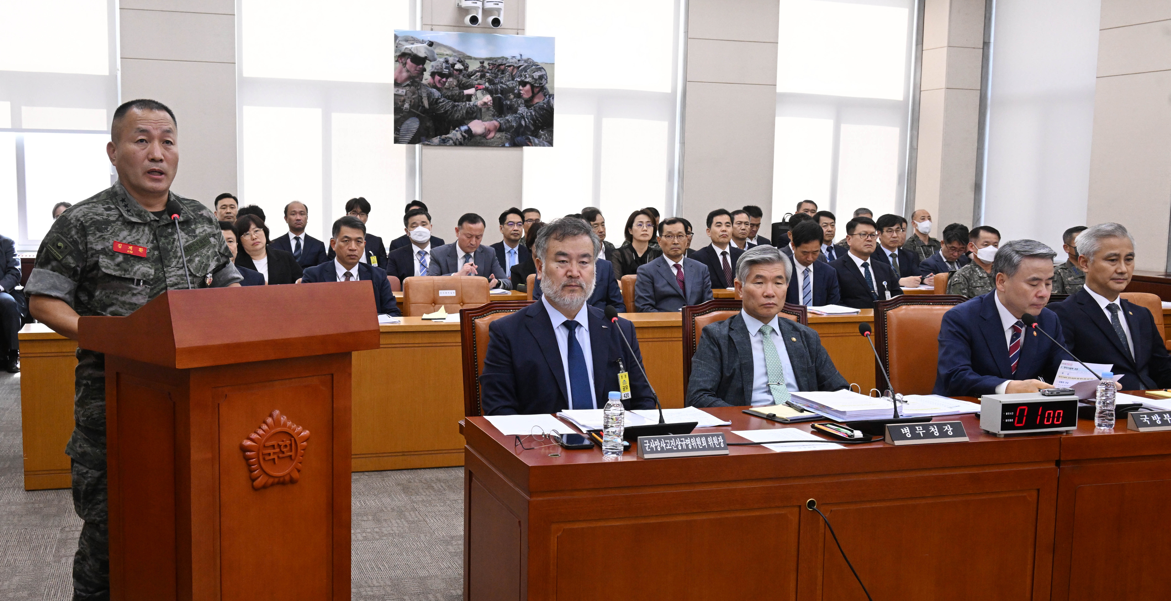 김계환 해병대사령관이 25일 국회에서 열린 국방위원회 전체회의에서 신상발언을 하고  있다. 2023.8.25안주영 전문기자