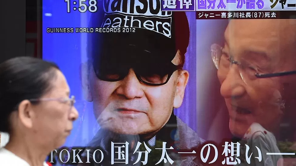 2019년 그가 세상을 떠나자 일본 텔레비전들이 속보를 내보낼 정도로  자니 기타가와는 일본 대중문화를 세계 무대에 올려놓은 아이콘이었다. AFP 자료사진