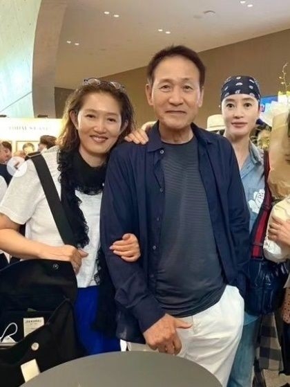 왼쪽부터 정경순, 안성기, 김혜수. 뉴시스