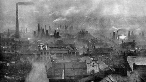 This is a photo from of the village of Bournville, just south of Birmingham, England, in 1926. (Wellcome Collection)
