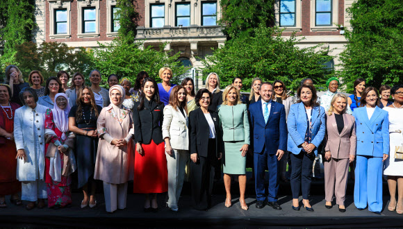 김건희 여사, 미 영부인 주최 리셉션 참석