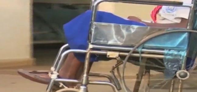 사지마비로 휠체어를 타고 있는 에레기여자중학교의 한 학생. NTV Kenya 캡처