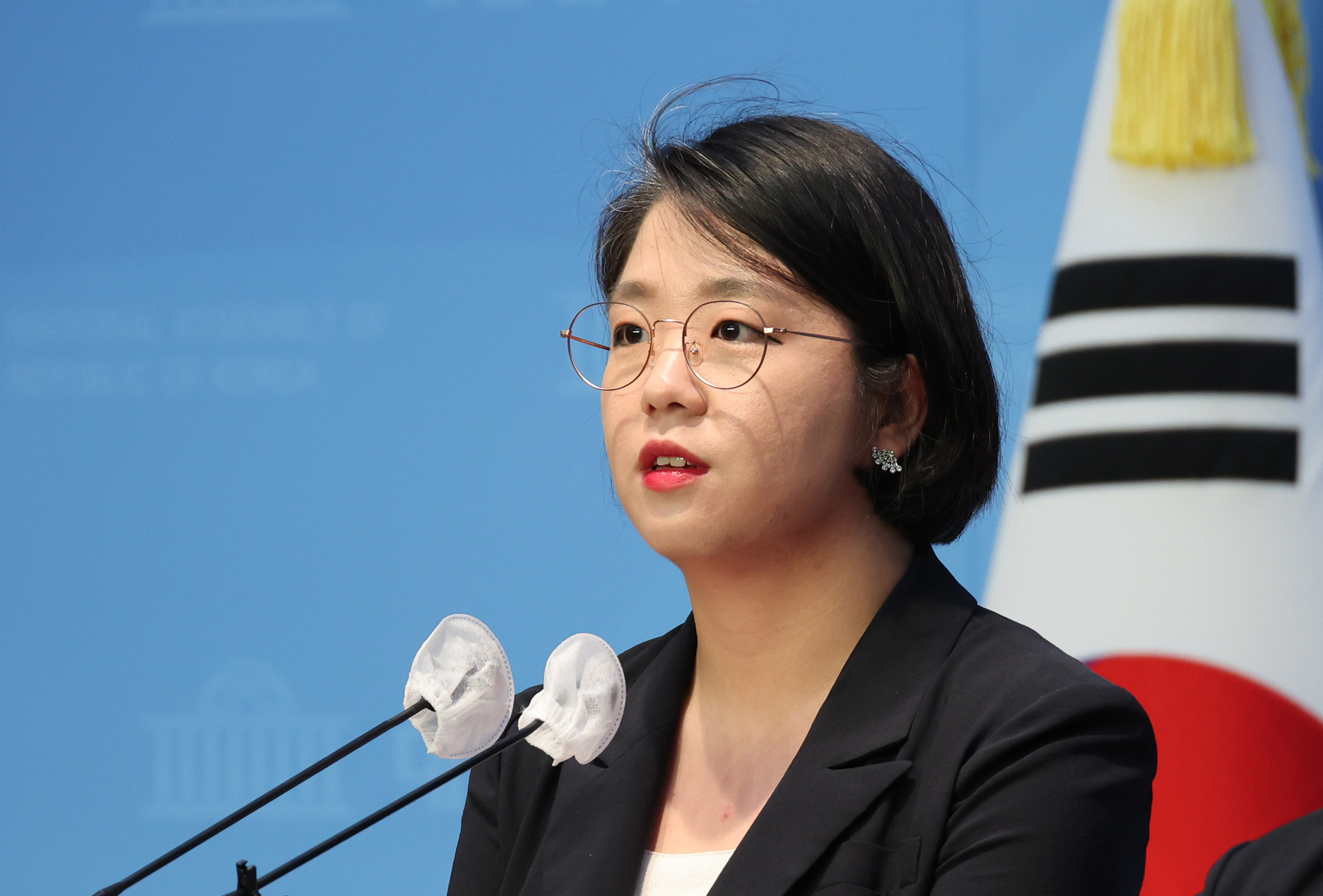 잼버리 대회 파행 관련 입장발표 기자회견하는 용혜인 의원