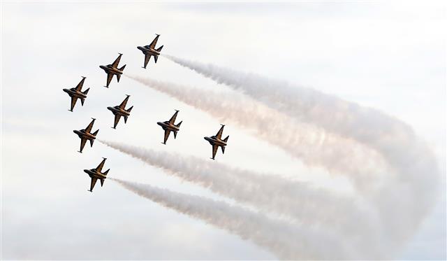 한글날 세종시 하늘에서 펼치는 블랙이글스 축하비행